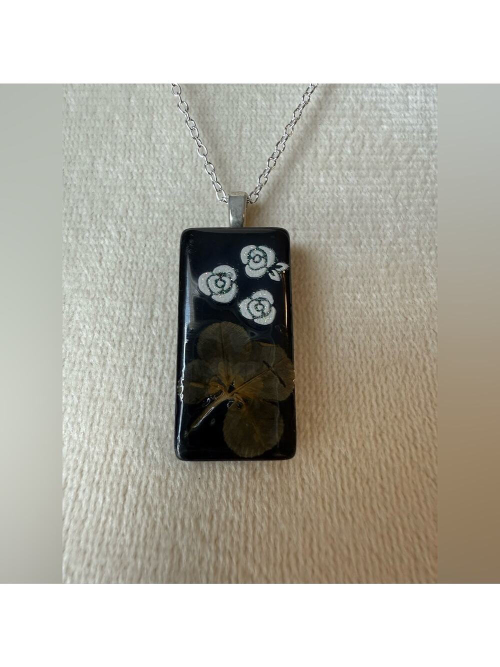 Hand-Crafted Real 4 Four Leaf Clover Mini‎ Domino Pendant Silver Plated Chain